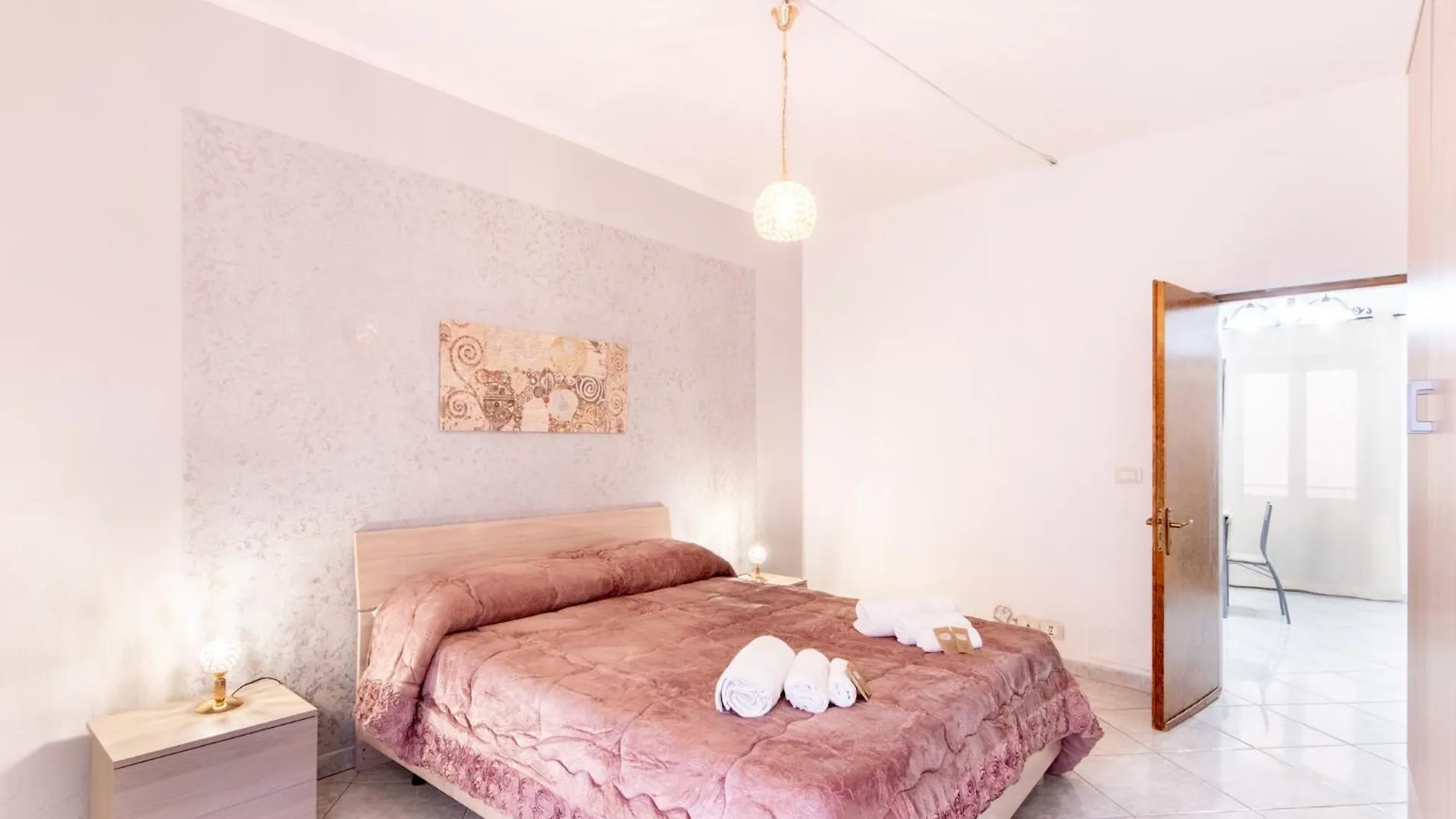 Alessandra Little Apartment Palermo Italy